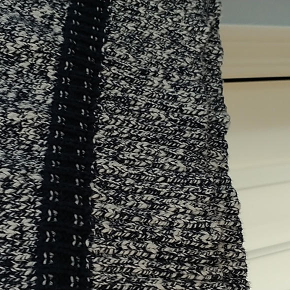 L.L. Bean Navy and White Cotton Crew Neck Sweater Plus Size 1X - Picture 7 of 9